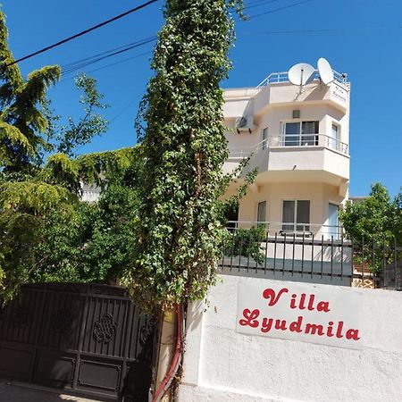 Villa Lyudmila Utjeha-Bušat Extérieur photo