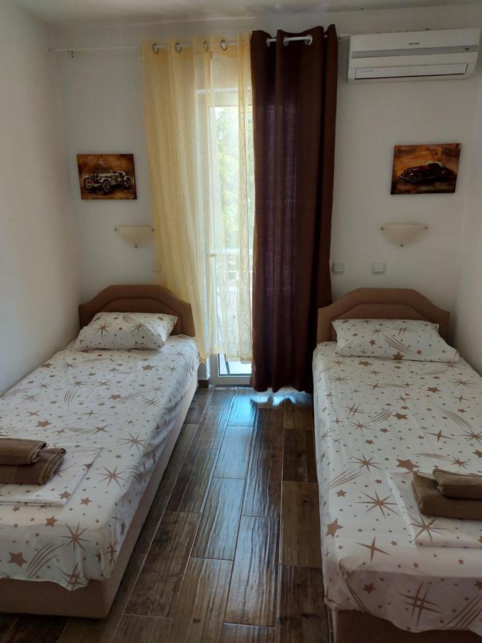 Villa Lyudmila Utjeha-Bušat Extérieur photo