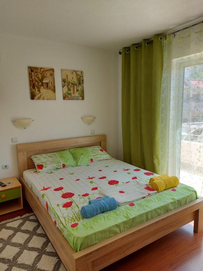 Villa Lyudmila Utjeha-Bušat Extérieur photo