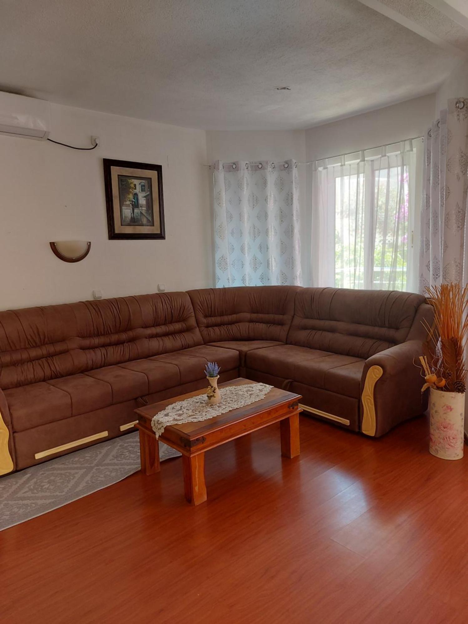 Villa Lyudmila Utjeha-Bušat Extérieur photo